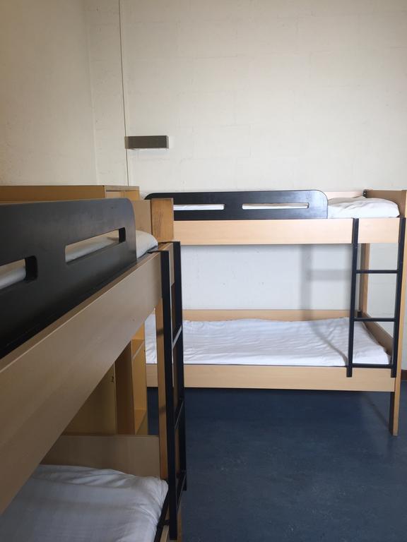 Harba Lorifa Hostel Valkenswaard Bagian luar foto